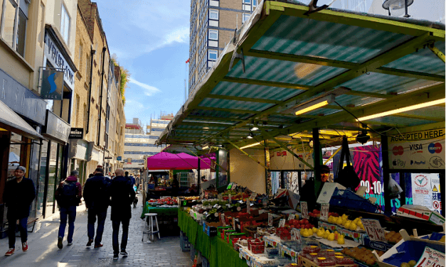 Top 10 Must-Try Street Foods for London Visitors
